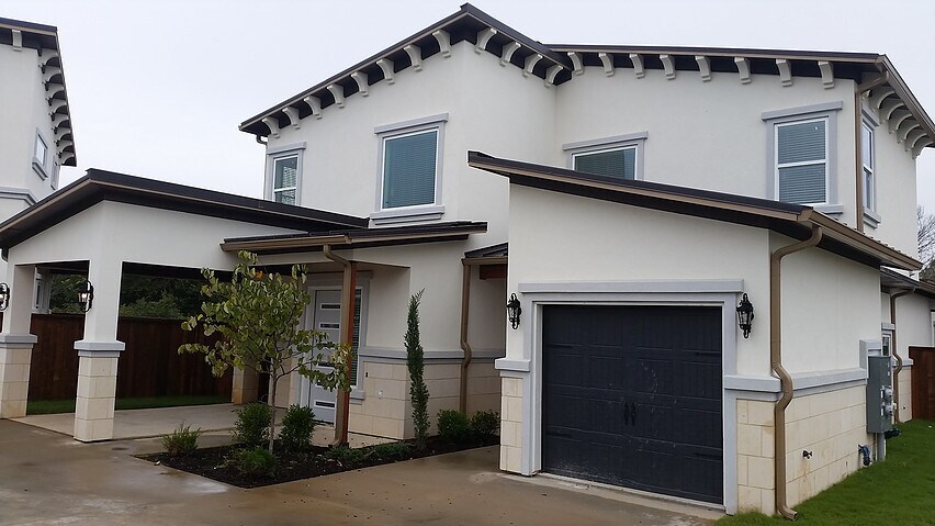 Foto del edificio - 205 Maple Ln