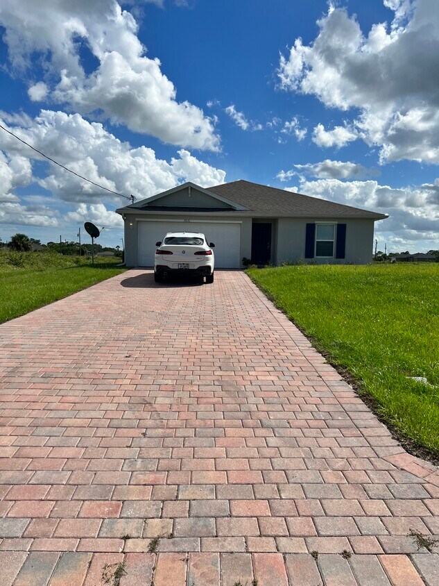 7031 Burma Cir, LaBelle, FL 33935 House Rental in LaBelle, FL