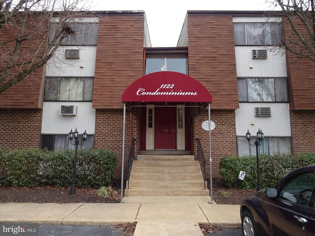 Primary Photo - 610 W 11th St