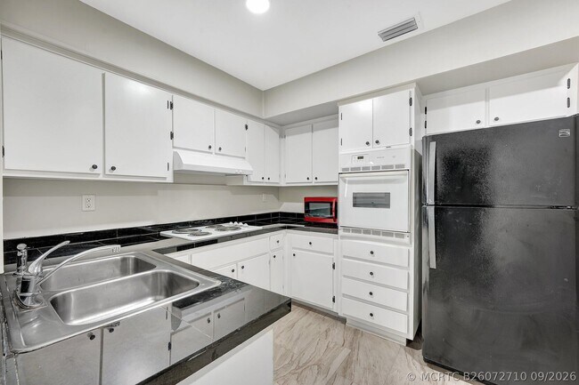 Building Photo - 3761 NW 78th Ln