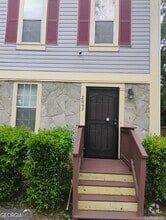 Building Photo - 2063 Charter Ln
