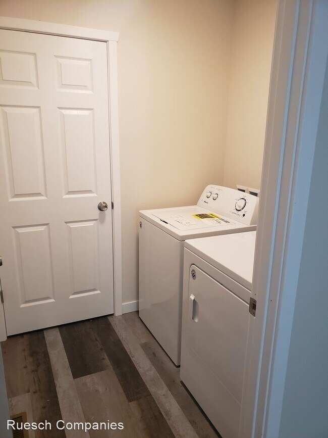 Foto del edificio - 3 br, 2 bath House - 1267 Evergreen Avenue