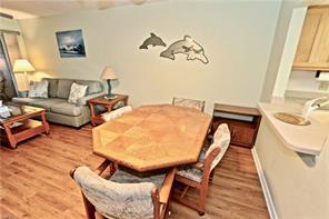 Building Photo - 1018 Manatee Rd