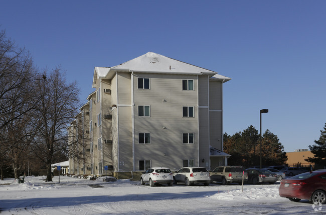 Foto del edificio - Blaine Courts Seniors Apartments