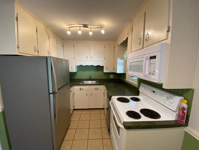 Foto del edificio - 192 Highland Ave