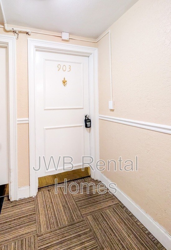 Foto del edificio - 311 W Ashley St