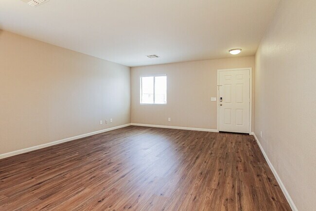 Foto del edificio - 13714 W Fargo Dr