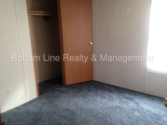 Building Photo - 1612 Stoker Ter