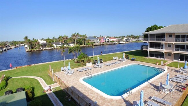 Foto del edificio - 745 SE 19th Ave