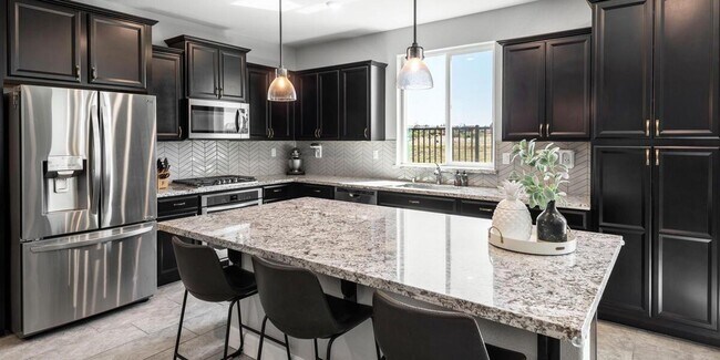 Foto del edificio - 4 Bedroom Rocklin Home with Greenbelt Views!