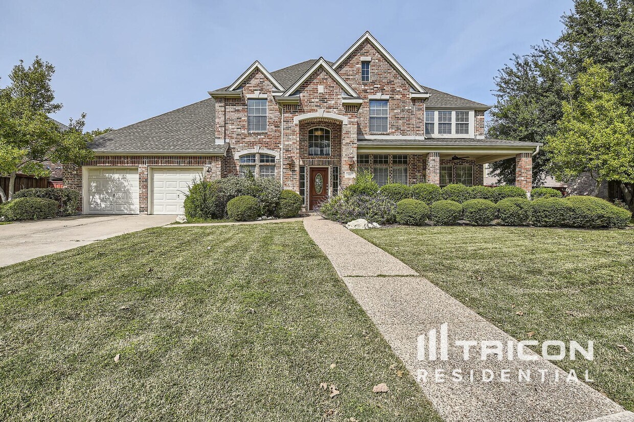 Foto principal - 3817 Basswood Ln