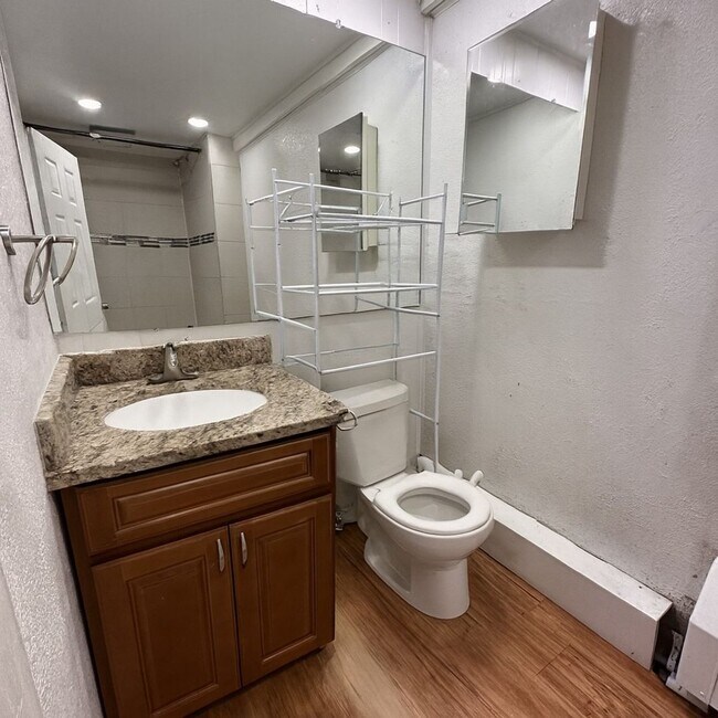 Foto del edificio - 1105 11th St