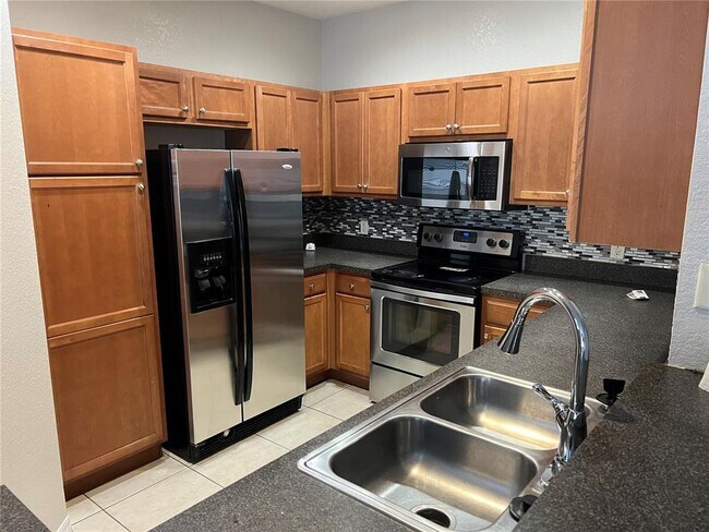 Foto del edificio - 2262 Grand Central Pkwy