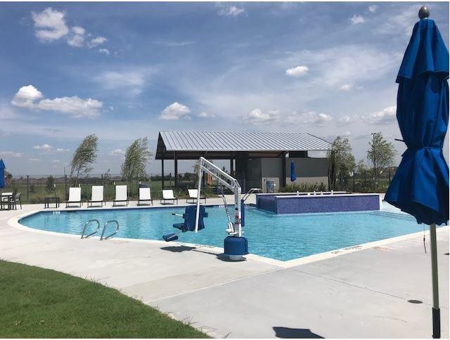 Foto del edificio - 4431 Silvergrass Ln
