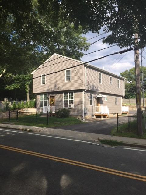 Building Photo - 34 Smith Ave