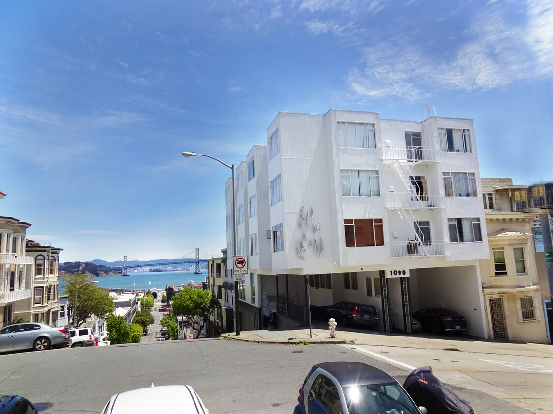 Primary Photo - 1090 Montgomery Street Apartments