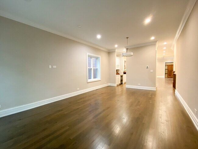 Foto del edificio - 1214 W Fletcher St