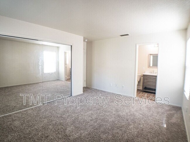 Building Photo - 4300 Middlebury Way