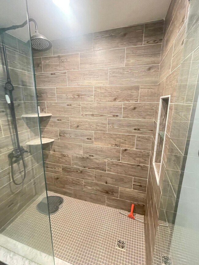 Building Photo - 301 Burgess Dr