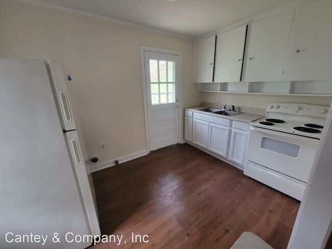 Building Photo - 2 br, 1 bath House - 231 Pineneedle Road