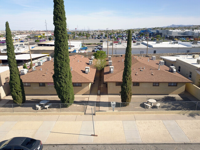 Building Photo - The Cozy Nest Apartments