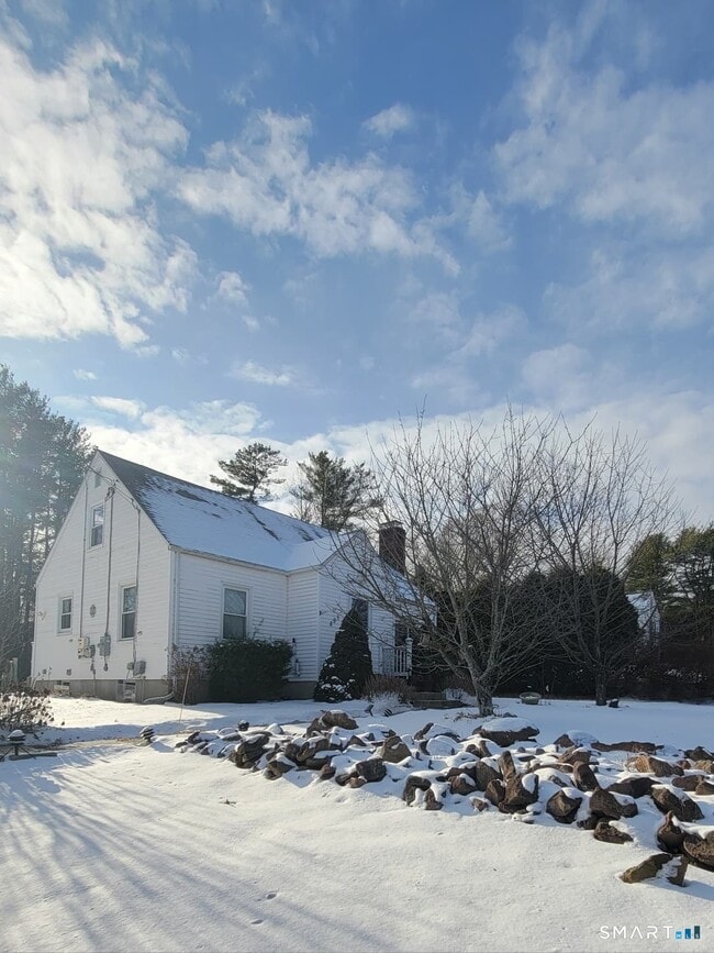 Building Photo - 895 Pleasant Valley Rd