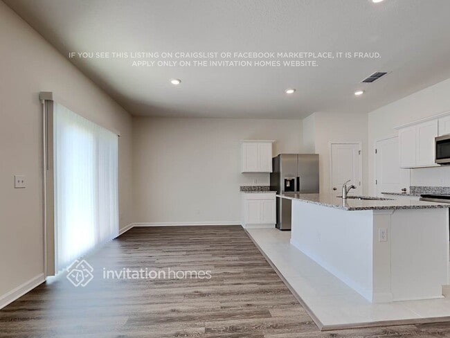 Building Photo - 2261 Litchfield Lp