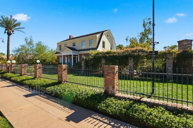 Foto del edificio - 525 W Lynwood St