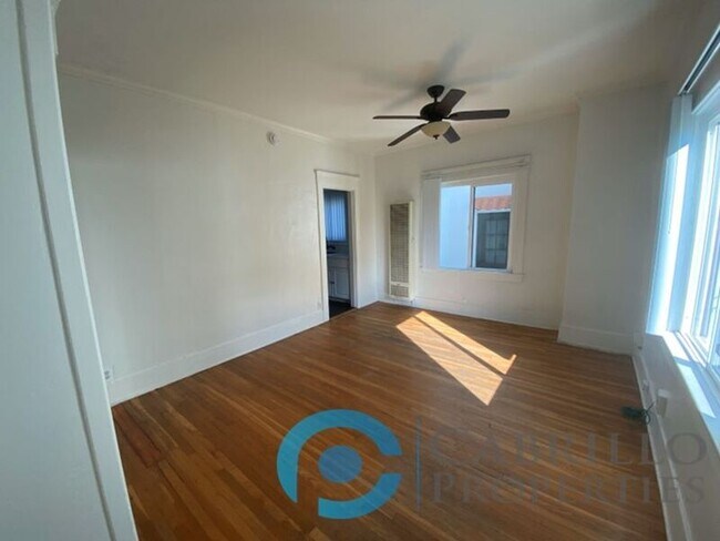 Foto del edificio - 2241 Fourth Ave