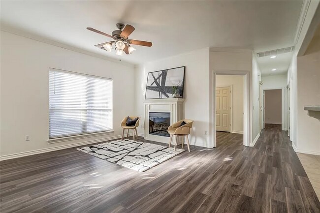 Foto del edificio - 13818 Oxford Dr