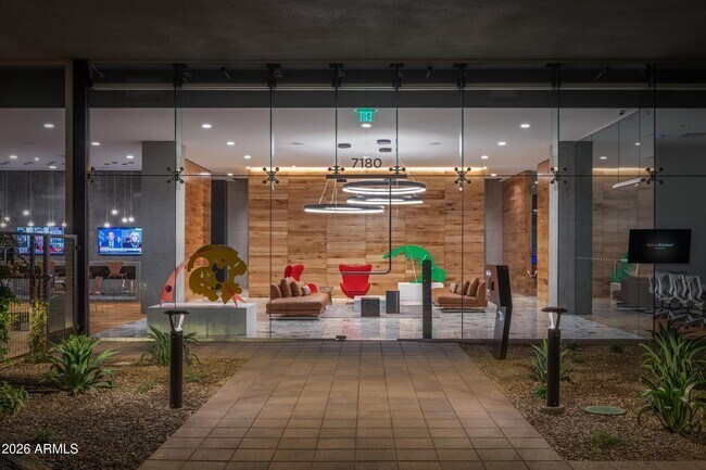 Foto del edificio - 7180 E Kierland Blvd