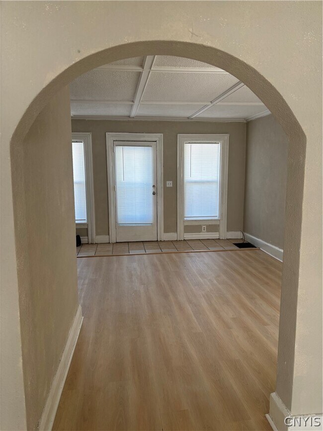 Foto del edificio - 108 Maple St