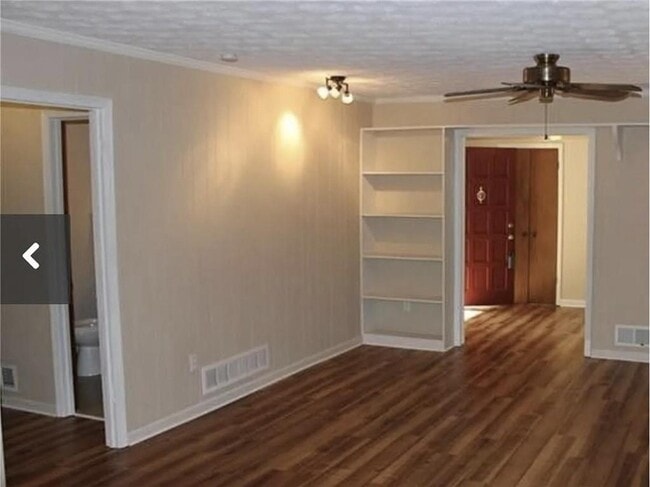 Building Photo - 3526 Clubland Dr