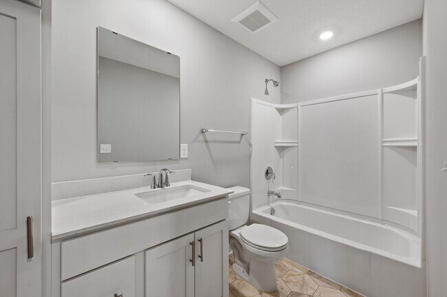 Foto del edificio - 11032 Zest St NE