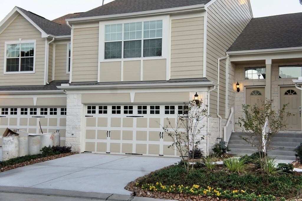 Foto principal - 13600 Breton Ridge St