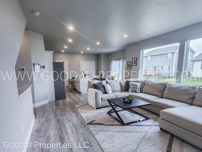 Foto del edificio - 4 br, 2.5 bath House - 603 NE Pearl Dr