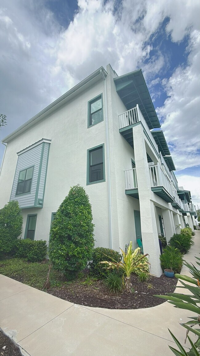 Foto del edificio - 946 Highland Ave