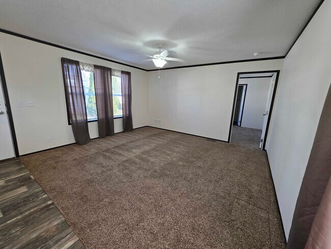 Foto del edificio - 3727 Birch St