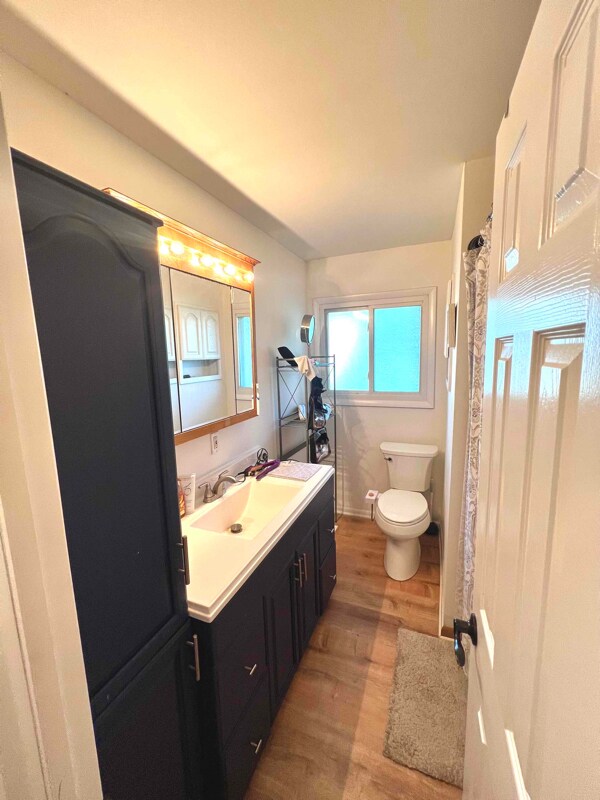 Foto del edificio - 5921 Harvest Ln
