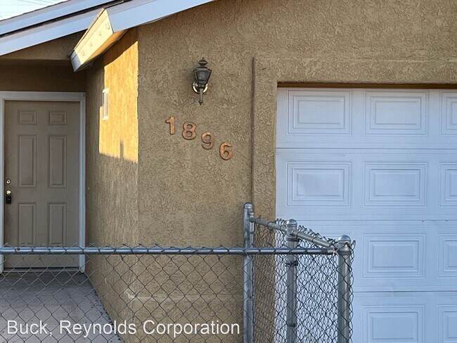 Foto del edificio - 2 br, 1.5 bath House - 1896 Artesia Dr