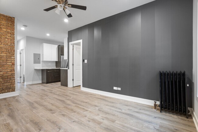 Foto del edificio - 6956 N Wolcott Ave