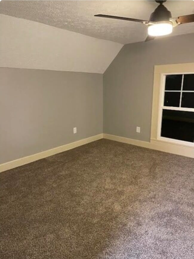 Building Photo - 1338 W 85th St