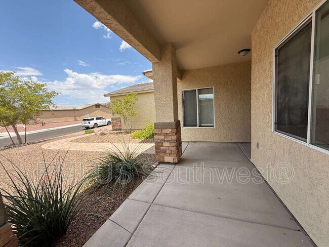 Building Photo - 2534 Sonoma Rd