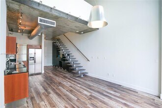 Building Photo - 690 SW 1st Ct