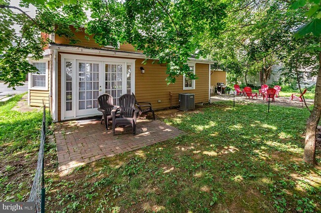 Foto del edificio - 32 E 3rd St