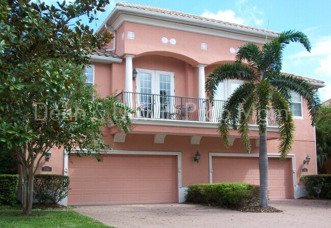Foto del edificio - 3 Bed/3 Bath