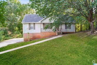 Building Photo - 3345 Thomas Ln