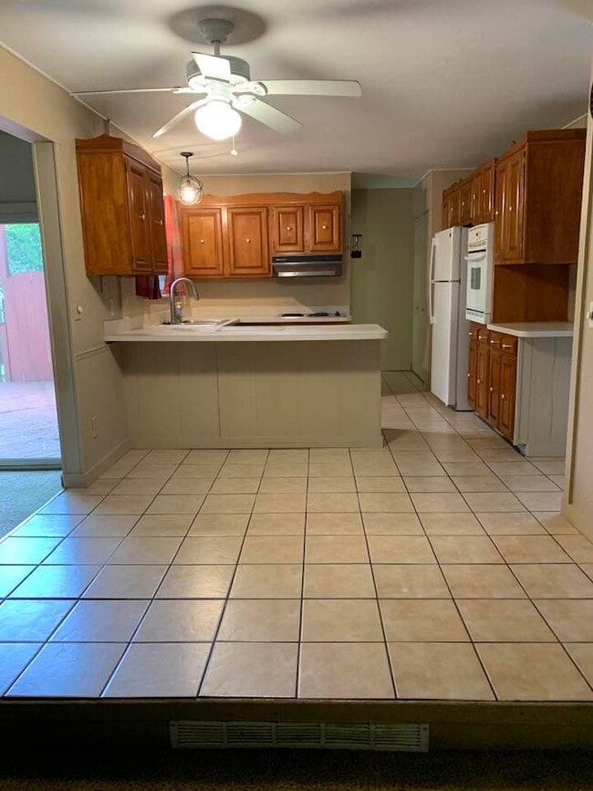 Building Photo - 5330 Lenticel Dr