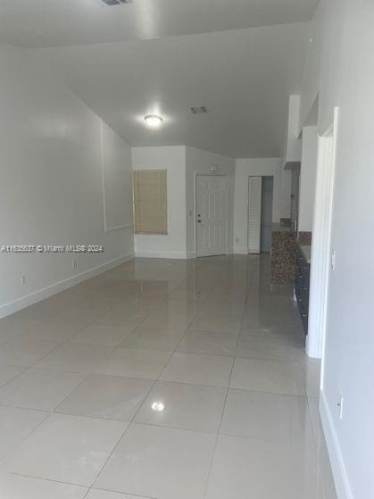 Foto del edificio - 18350 NW 68th Ave