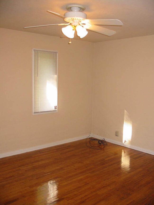 Foto del edificio - 4BR 2 BA House around the corner from Wilson Park!